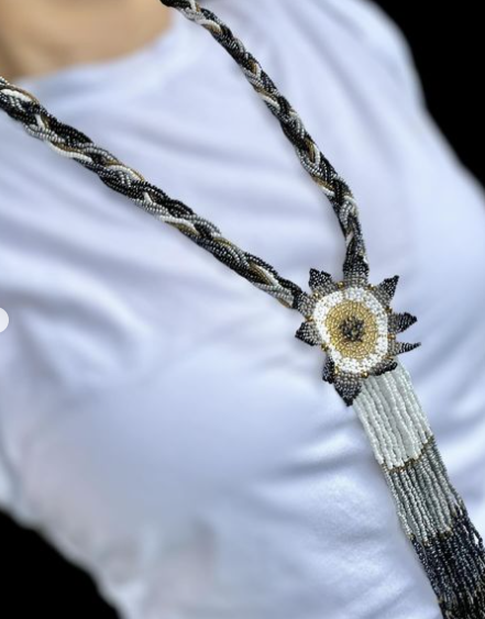 494 Collares mostacillas largos artesanales con topos