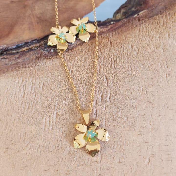Set Collar + Topos Flores Muralla, Mariposa y flores Esmeralda