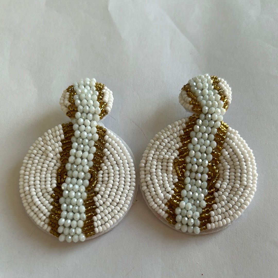 Aretes mostacilla doble círculo blancos