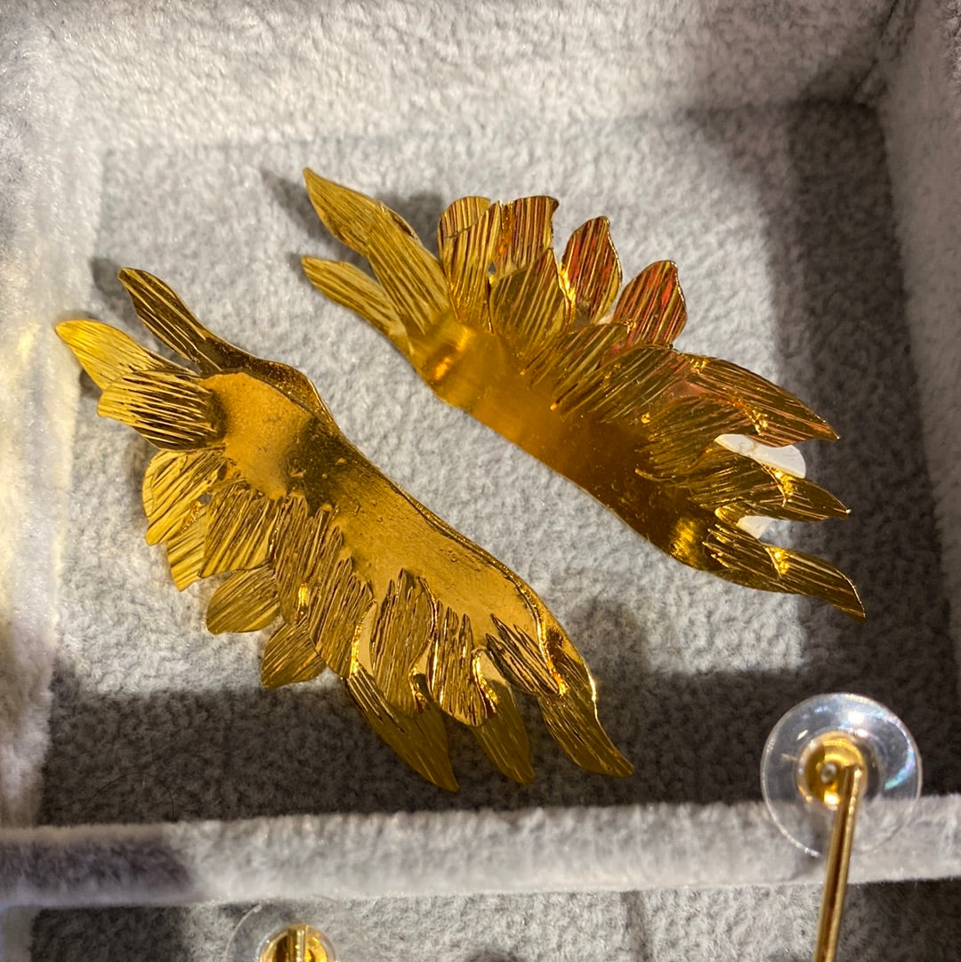 470 Aretes de doble alas de orfebrería