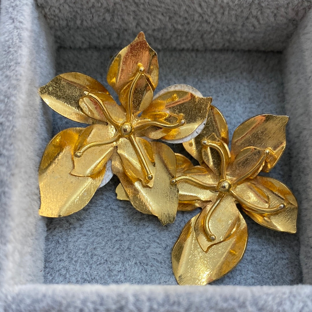 256 Aretes doble flor orfebrería
