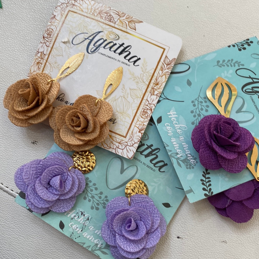 Aretes flor de tela diferentes colores