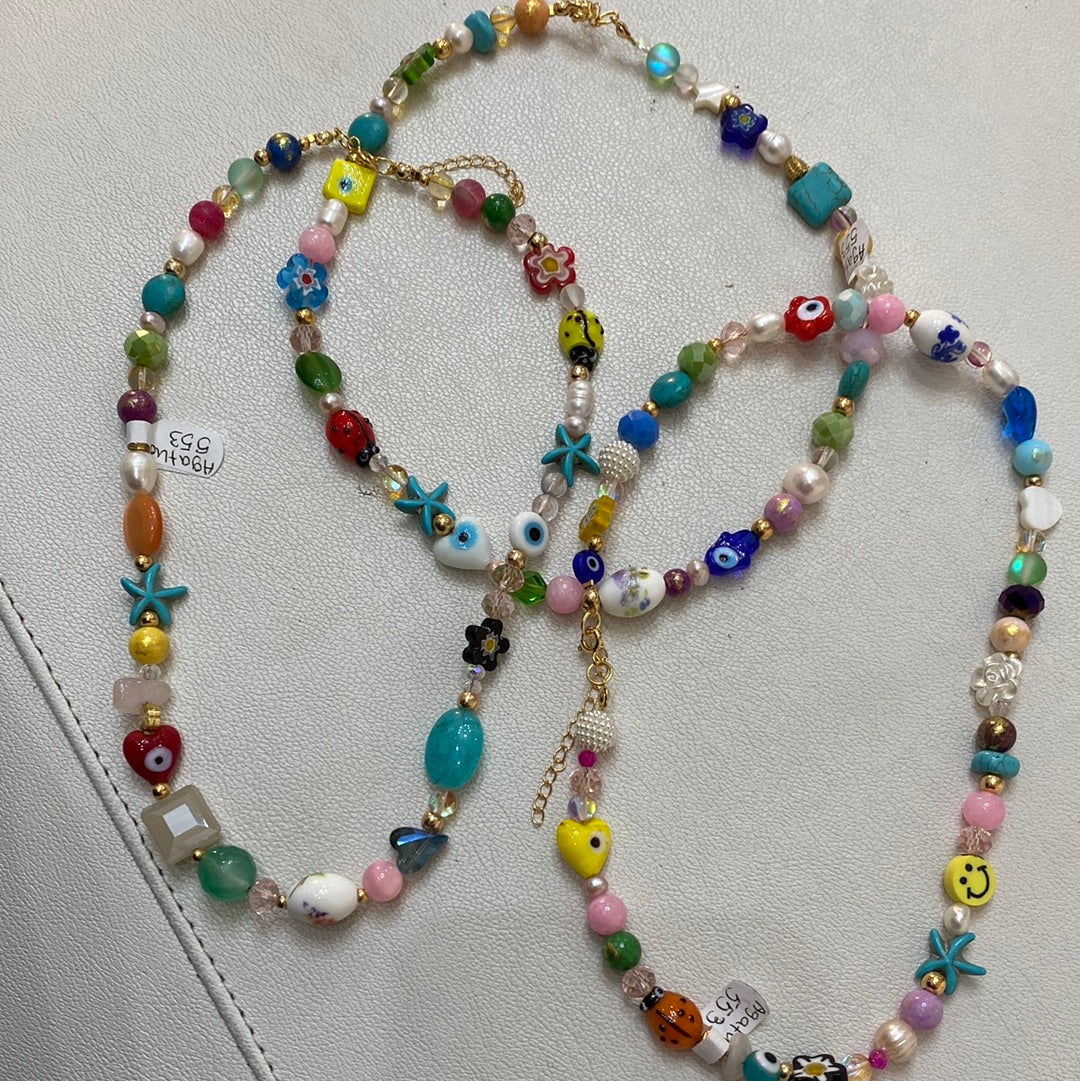 553 Collares perlas coloridas