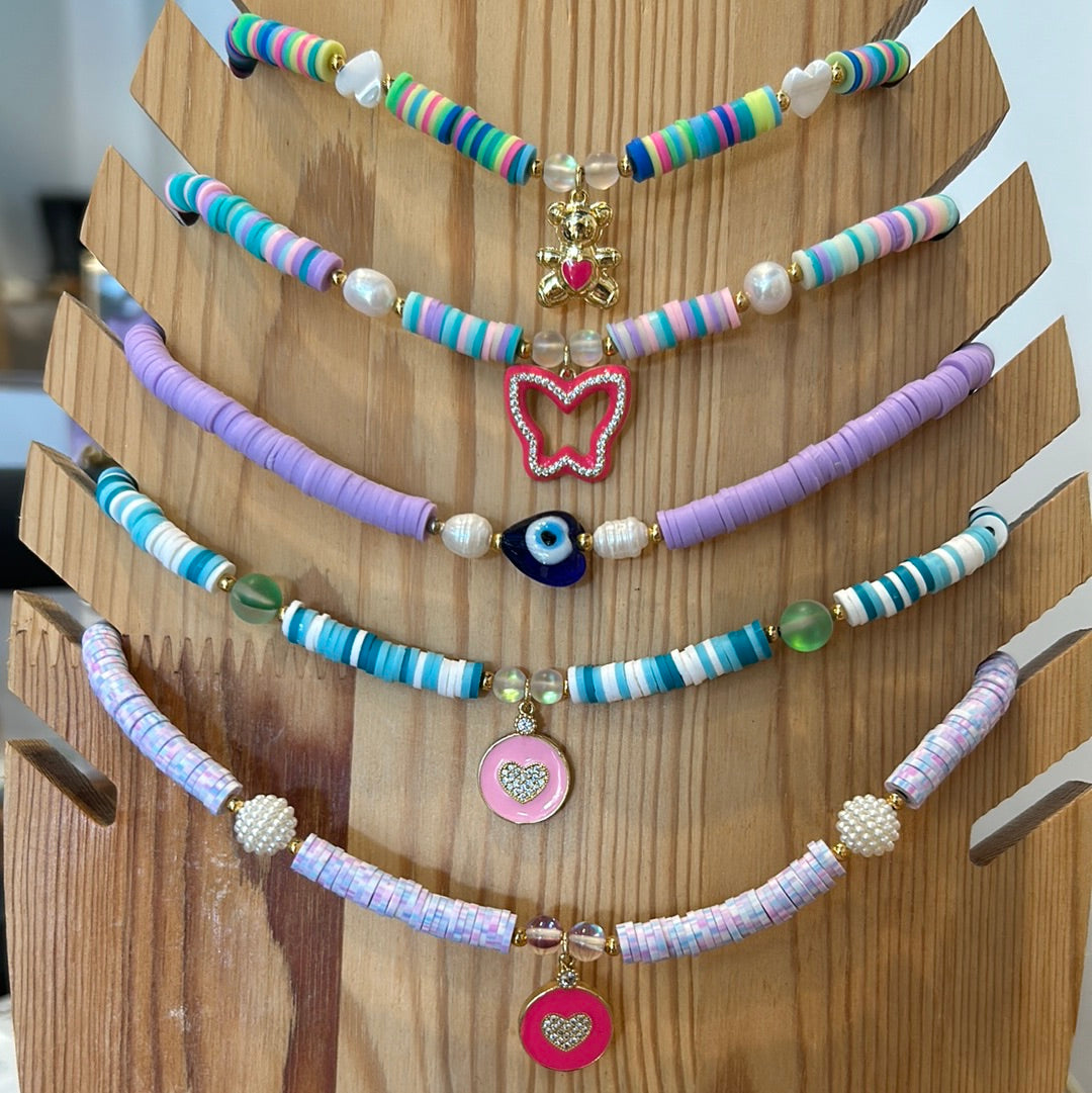 518 Collar fimu con perlas/piedras y dijes sencillos