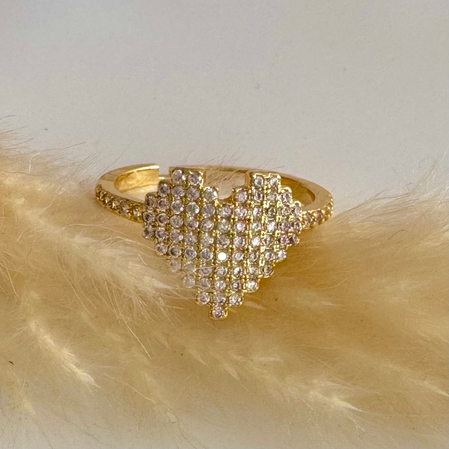 Anillo Corazón de Circones de Rodio Fino
