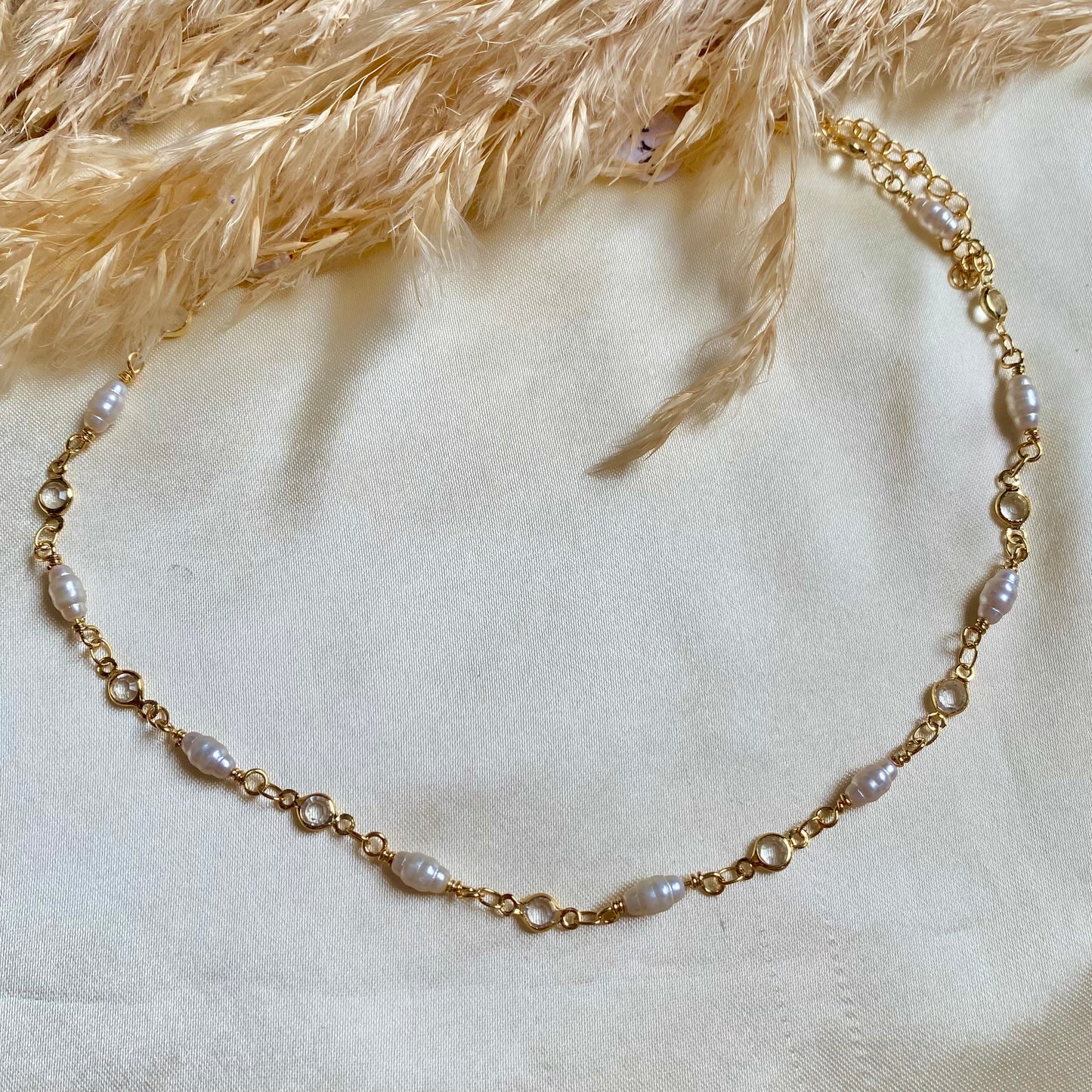 AG453 Choker varias perlas y cristales circulares