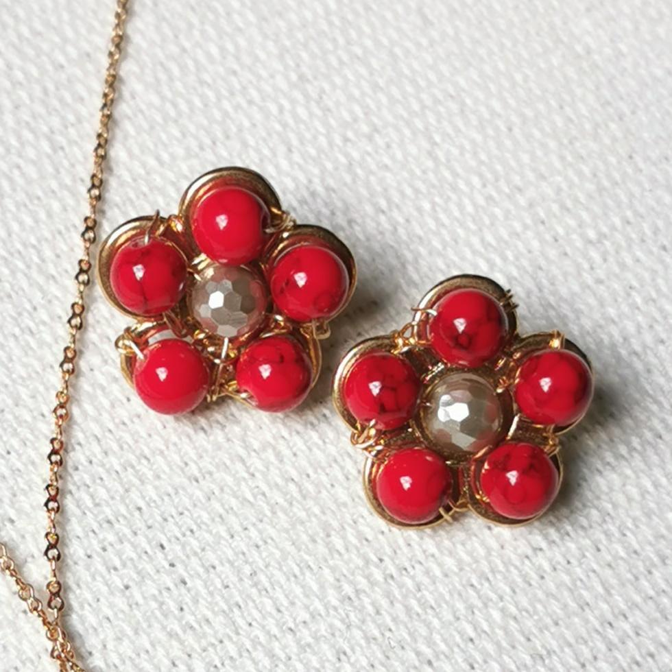 Aretes mostacilla corazón triple