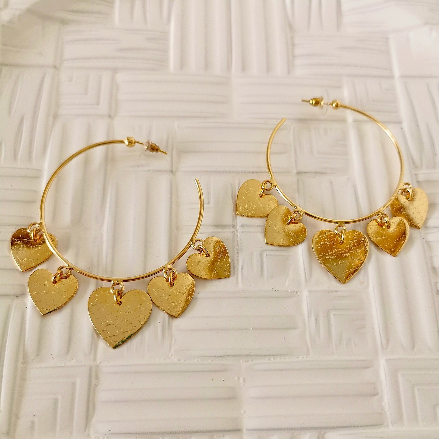 25 Aretes orfebrería circulo con corazones