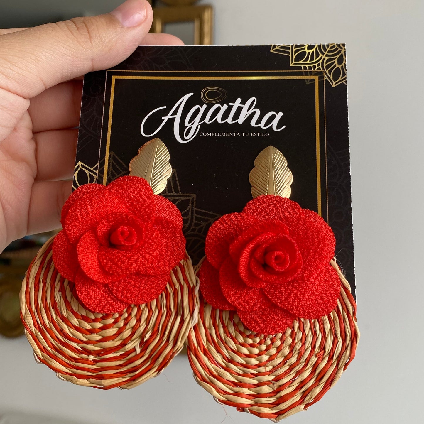 Aretes de Palma de Iraca Rojo y Flor Roja – Hechos a Mano