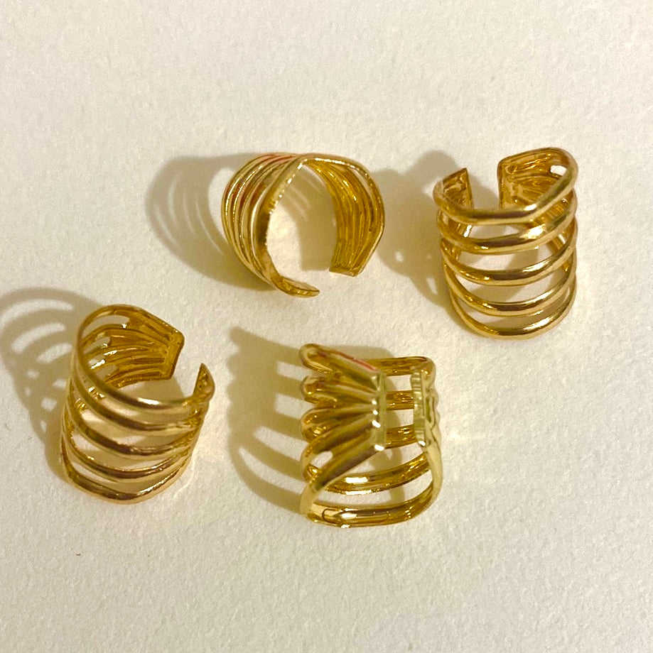 Ear Cuff o Simulador Triple dorado