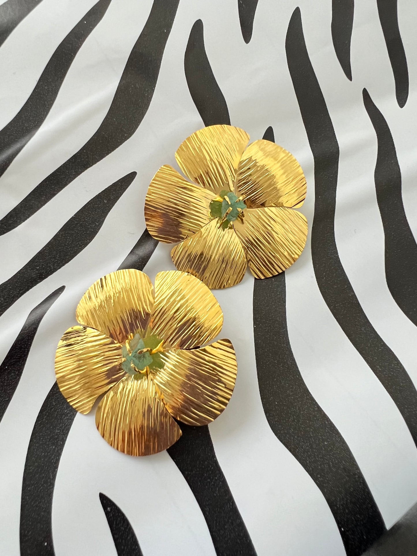 484 Topos flores esmeralda orfebrería