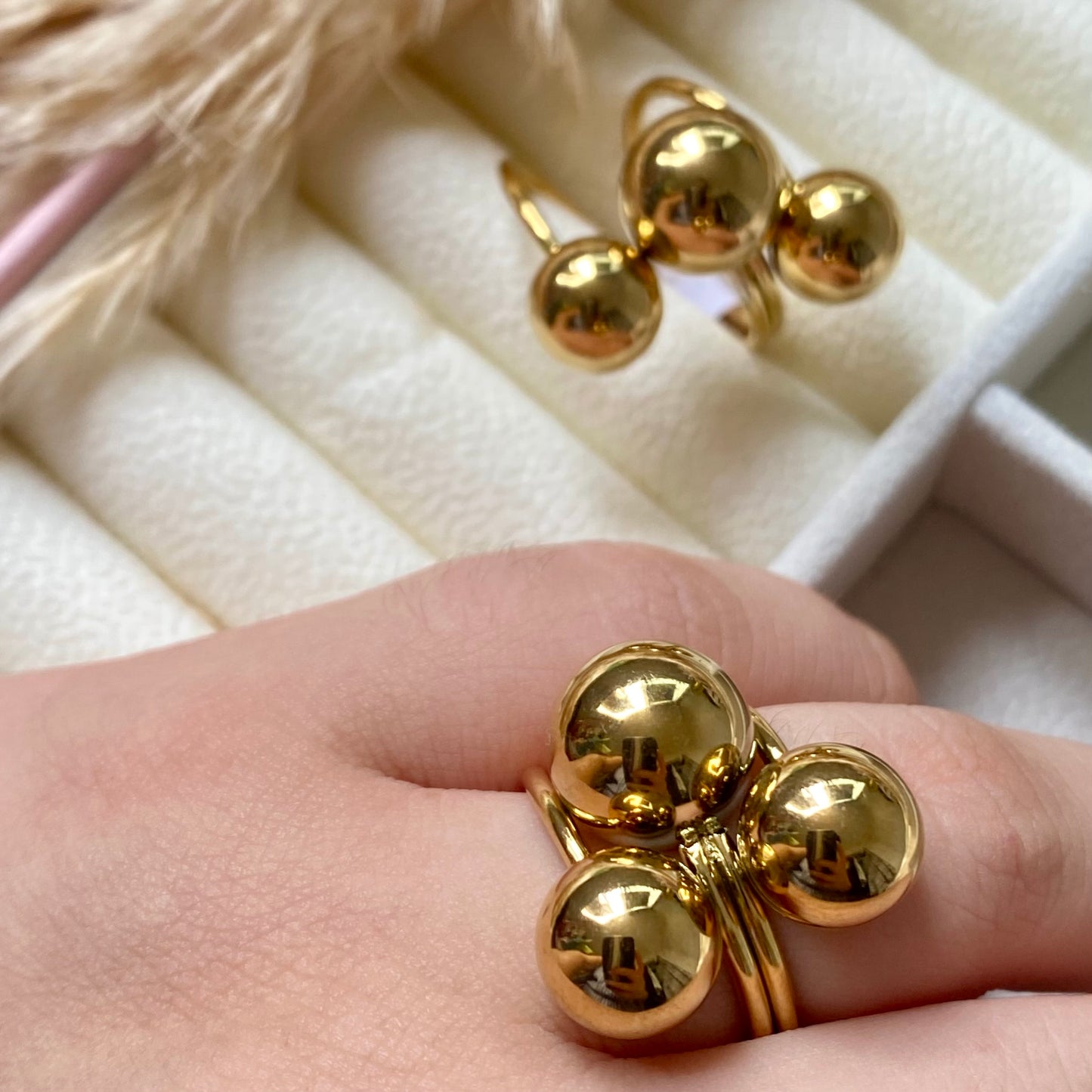 591 Anillo doble con 3 esferas