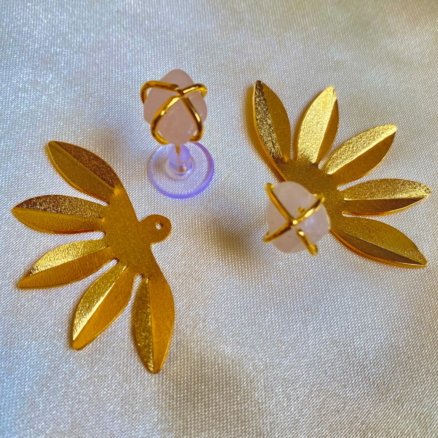 654 Flores Dos Usos- Piedras Orfebrería / Oro