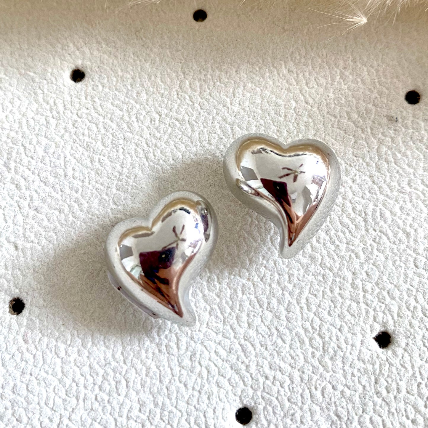 642 Topos pequeños corazón plateado