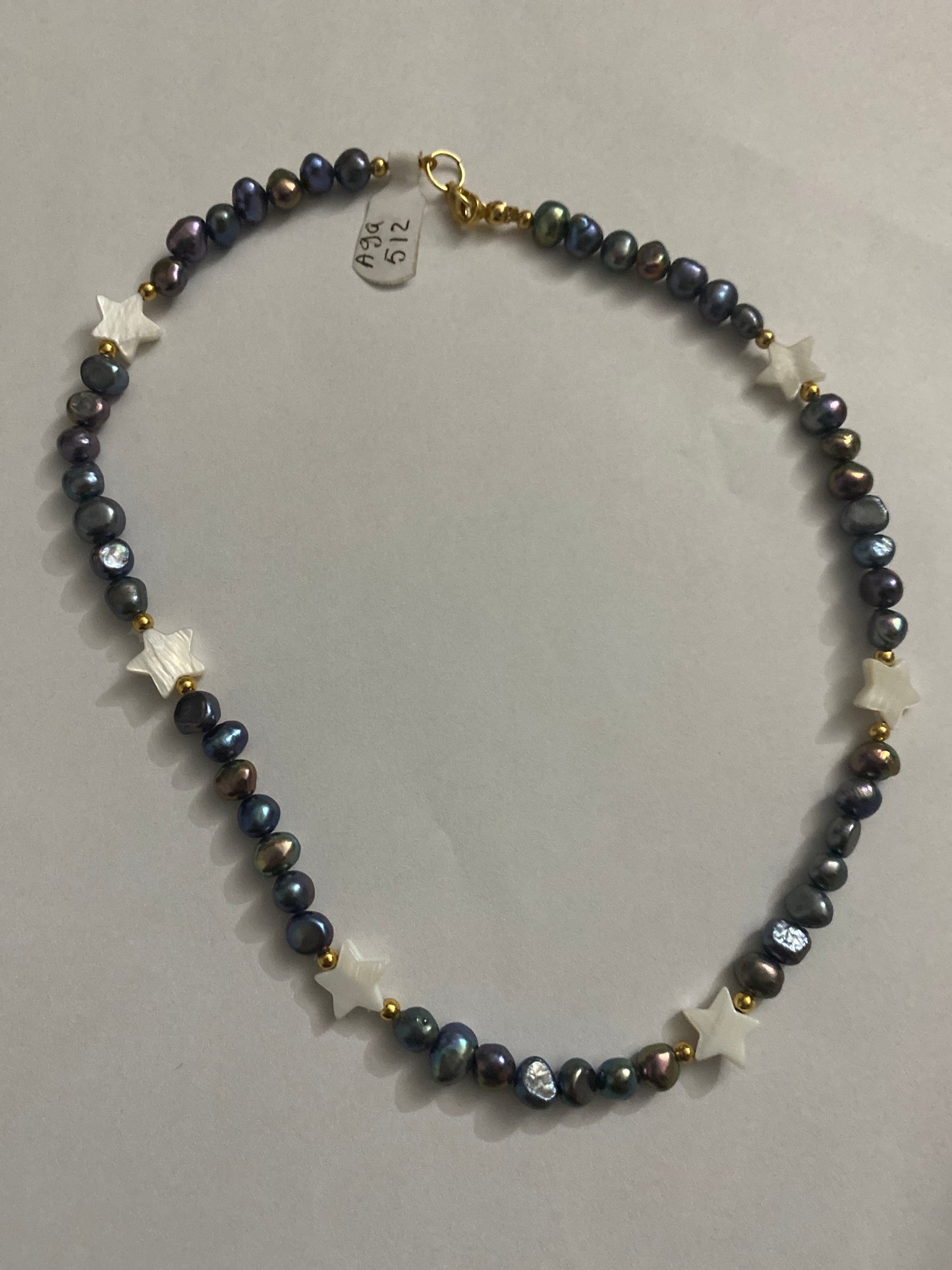 512 Collar de perlas oscuras pequeñas