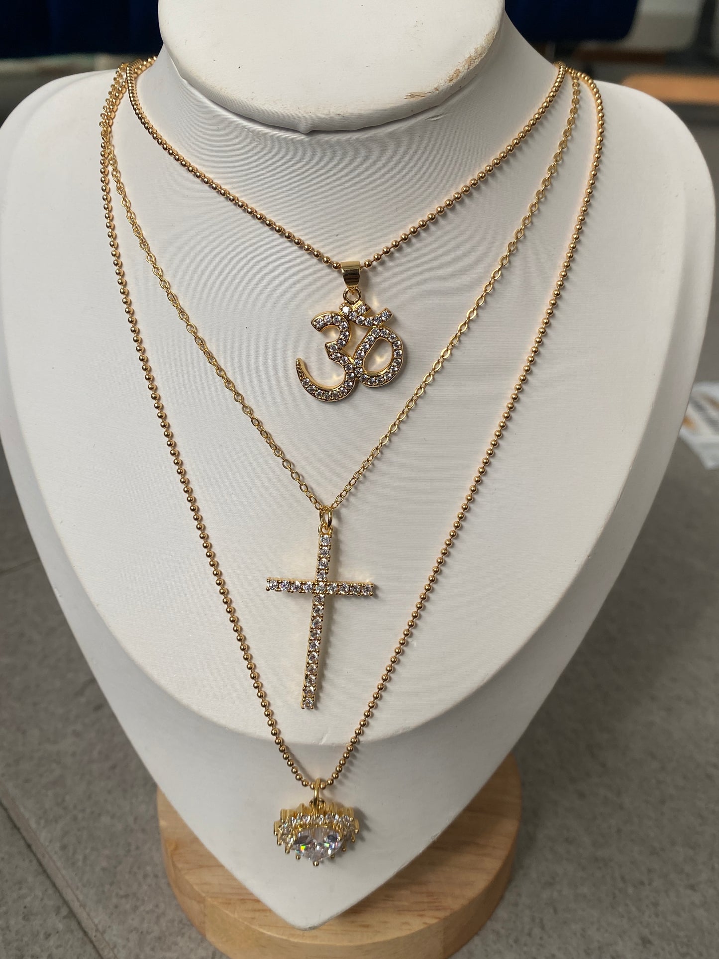 449 Cadenitas de goldfilled con dijes de circones/esmaltados/rodio/piedras