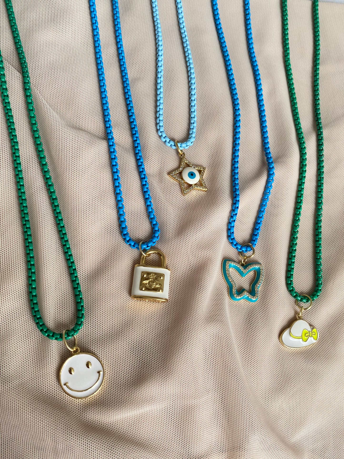 398 Collar eslabones colores rodio laqueado + dije rodio