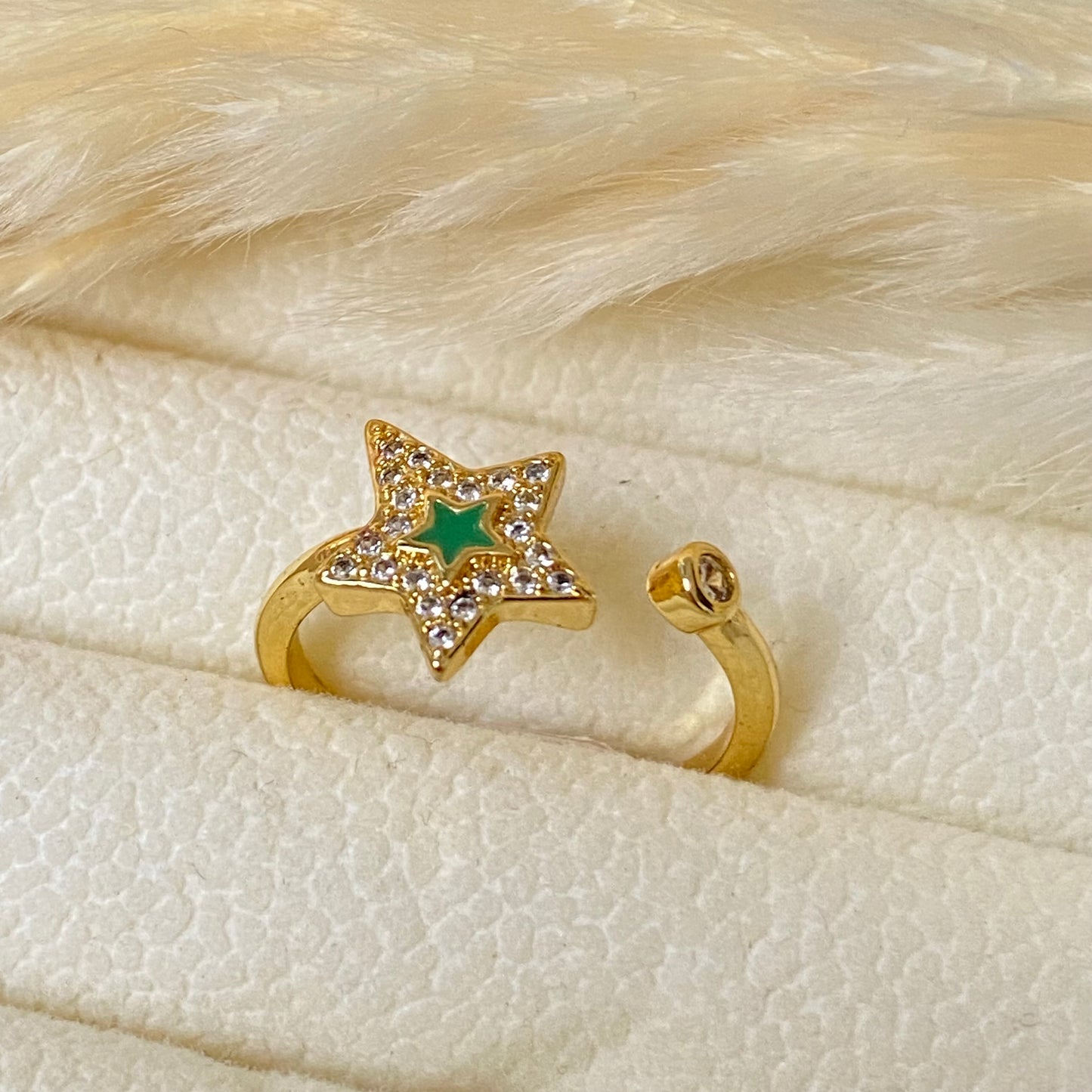 429 Anillo rodio circones y piedras verdes